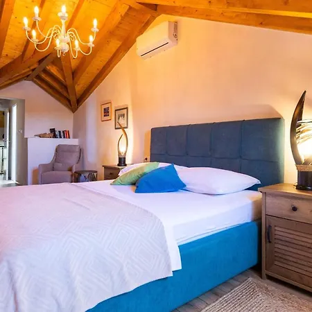 度假居 Cozy Stone House With Lovely View In Centre