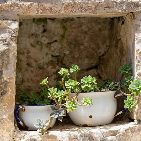 Cozy Stone House With Lovely View In Centre Casa de Férias