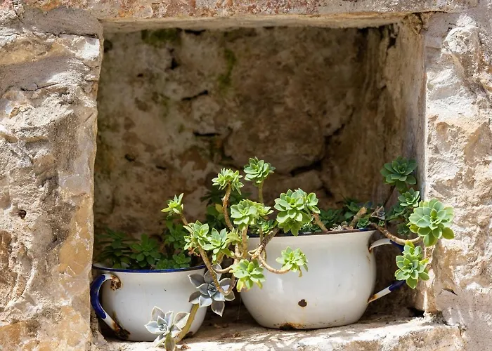 Cozy Stone House With Lovely View In Centre Hébergement de vacances