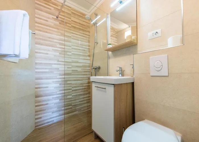 Cozy Stone House With Lovely View In Centre Feriehus Cavtat