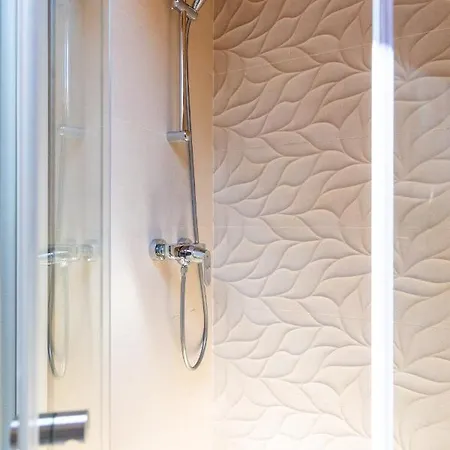 Cozy Stone House With Lovely View In Centre *