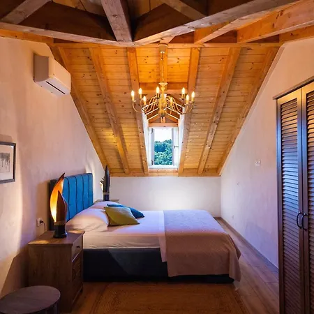 Nyaraló Cozy Stone House With Lovely View In Centre Cavtat