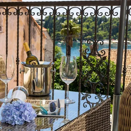 Nyaraló Cozy Stone House With Lovely View In Centre